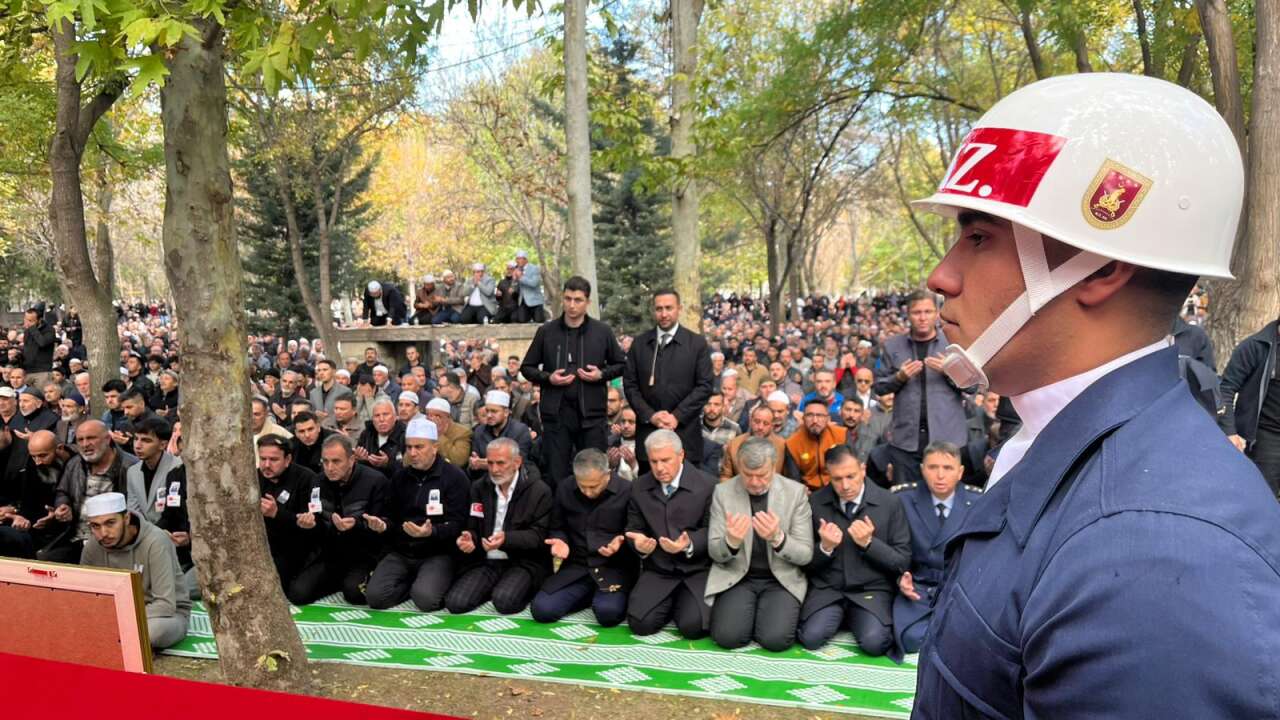 Konya’da şehit eşinden Ahmet Yasir Kuyucu’ya yürek yakan veda 27